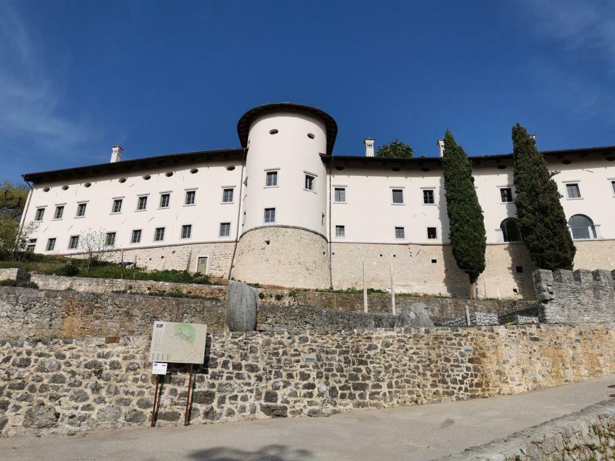 Apartma Furlan Stanjel Exterior photo